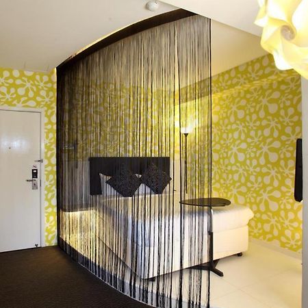 Hotel Zamburger Bliss Johor Bahru Exterior foto