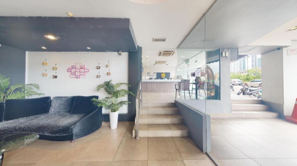 Hotel Zamburger Bliss Johor Bahru Exterior foto